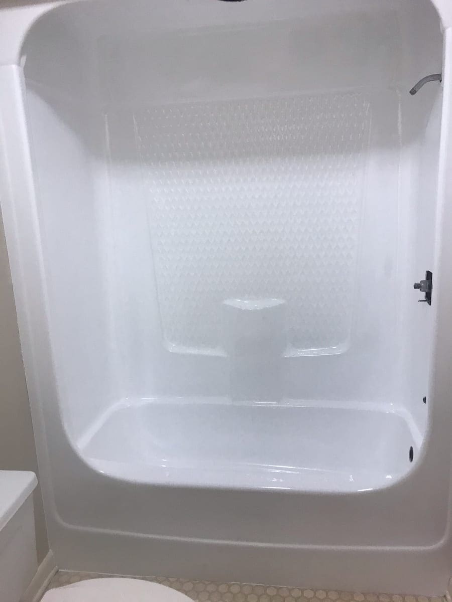 Shower colour change — after refinishing by Renov8 Co.
